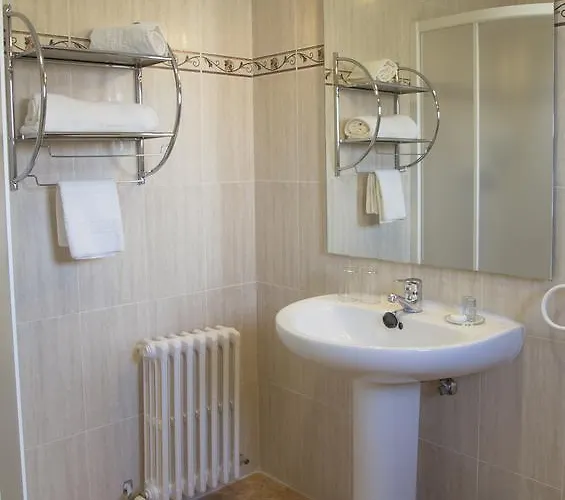 Restaurante Maria Victoria Konukevi La Mudarra